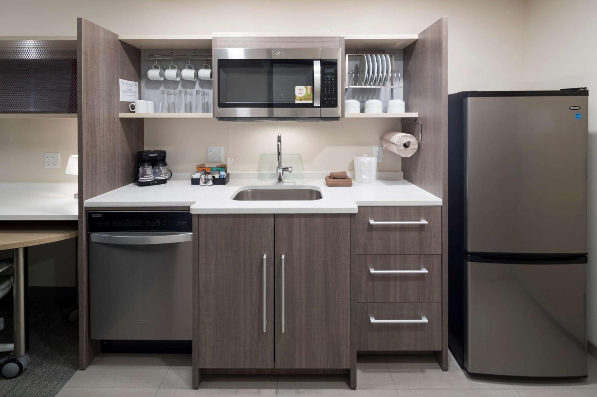 Home2 Suites By Hilton Cape Canaveral Cruise Port Εξωτερικό φωτογραφία