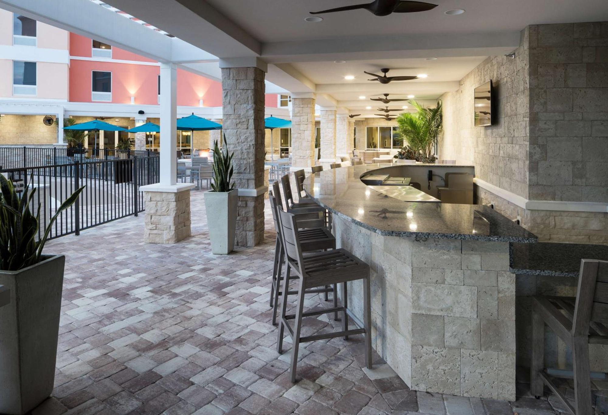 Home2 Suites By Hilton Cape Canaveral Cruise Port Εξωτερικό φωτογραφία