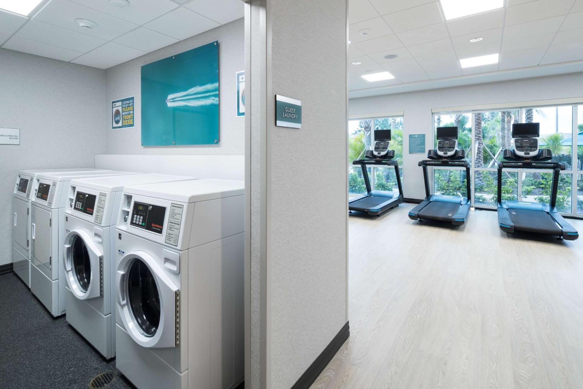Home2 Suites By Hilton Cape Canaveral Cruise Port Εξωτερικό φωτογραφία