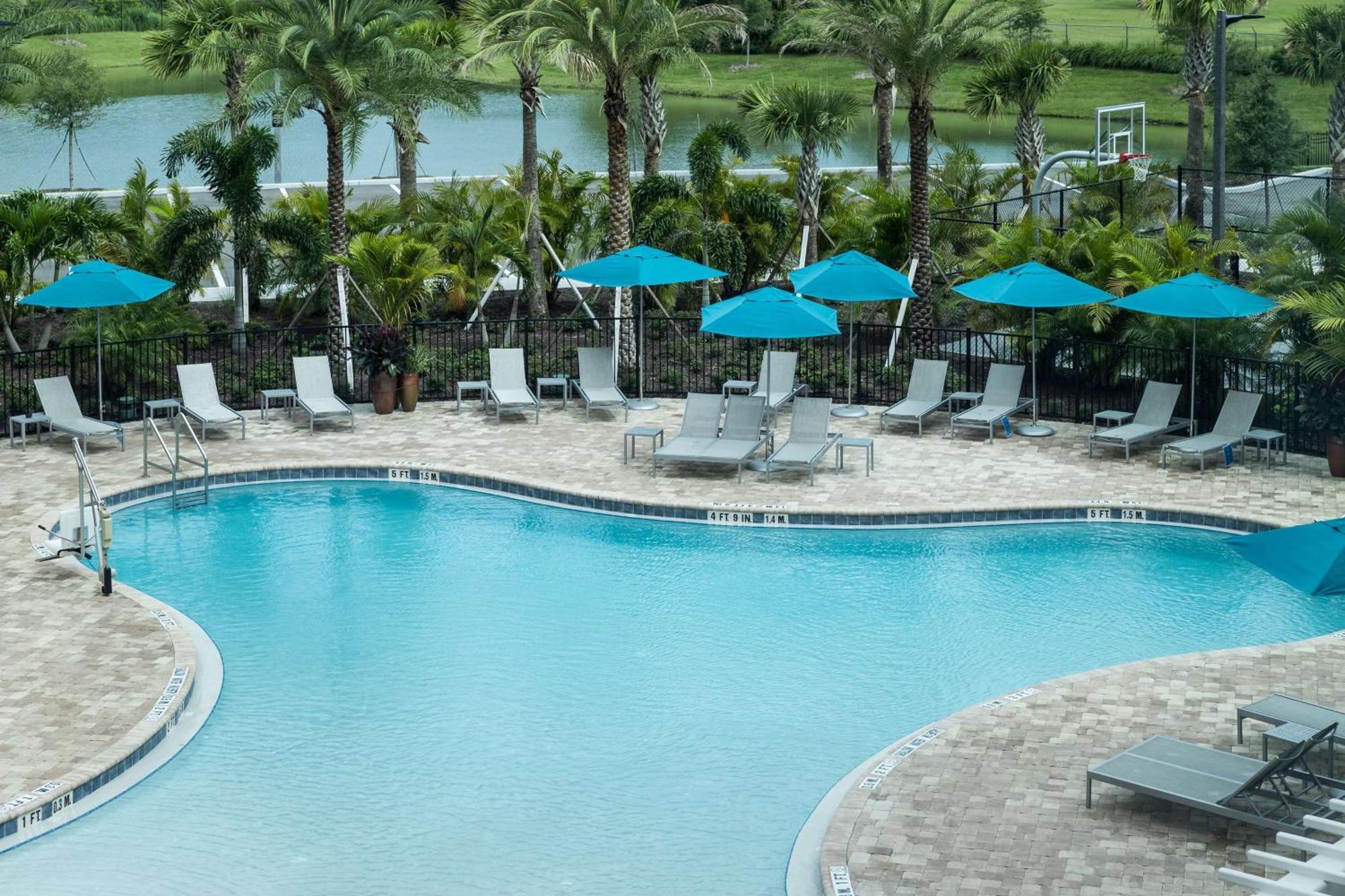 Home2 Suites By Hilton Cape Canaveral Cruise Port Εξωτερικό φωτογραφία