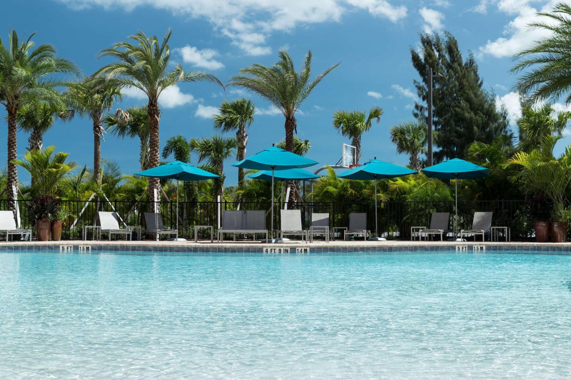 Home2 Suites By Hilton Cape Canaveral Cruise Port Εξωτερικό φωτογραφία